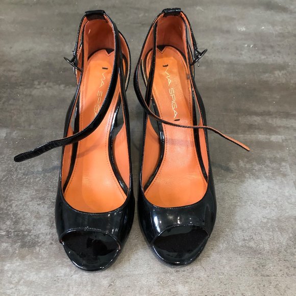 Via Spiga PeepToe Black Patent Leather Strap Pumps - Picture 2 of 4